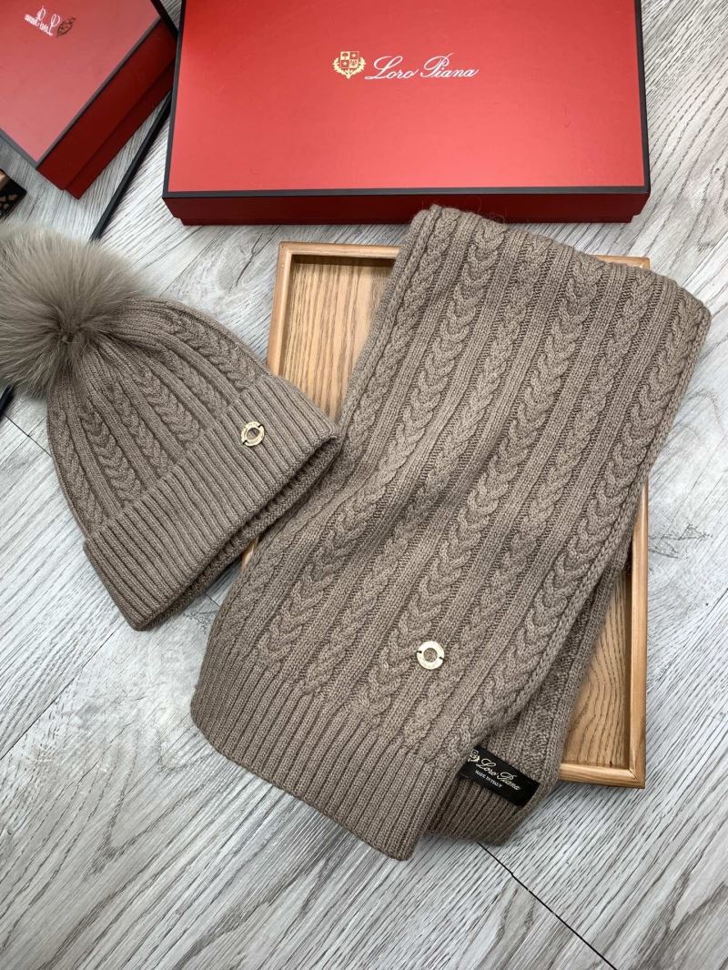 Love Piana Caps Scarfs